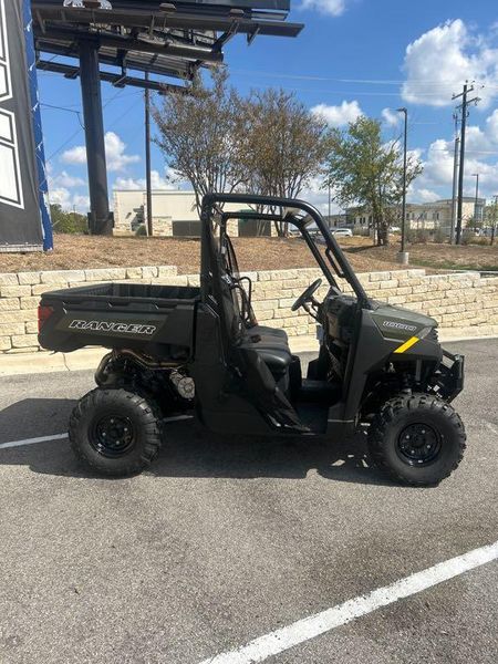 New 2026 Polaris RANGER 1000 EPS Image 2