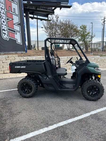 New 2026 Can-Am DEFENDER HD7 Image 6