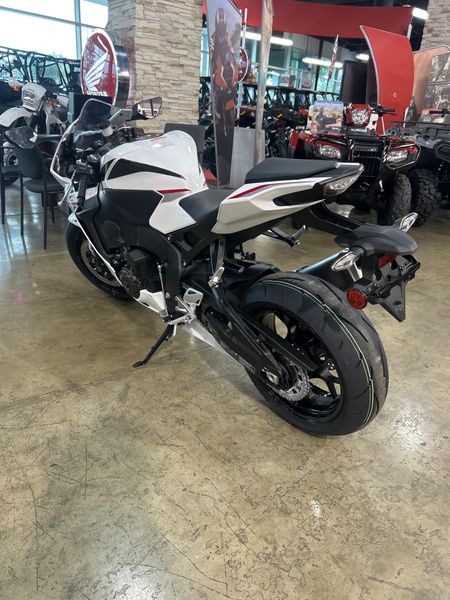 New 2026 Honda CBR 1000RR ABS Image 5