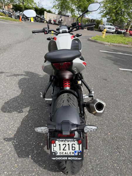 New 2026 Triumph Trident 800 
