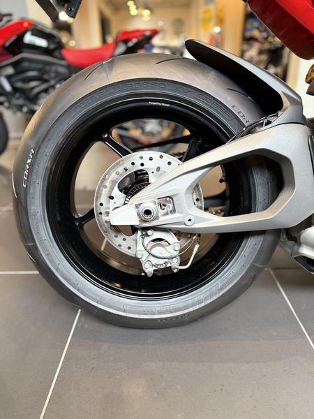 New 2026 Ducati STREETFIGHTER V4S 