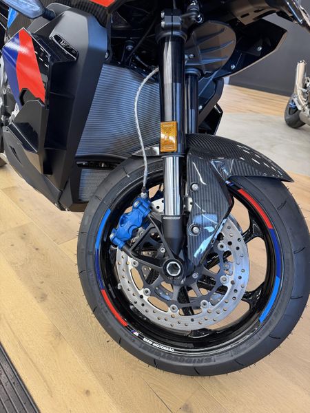 2026 BMW M 1000 XR