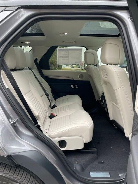Used 2025 Land Rover Discovery Dynamic SE