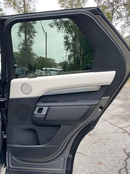 Used 2025 Land Rover Discovery Dynamic SE