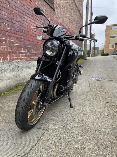 2027 Triumph TRIDENT 800