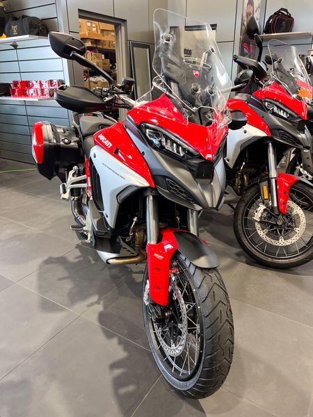 2024 Ducati Multistrada V4 S Travel RadarImage 2