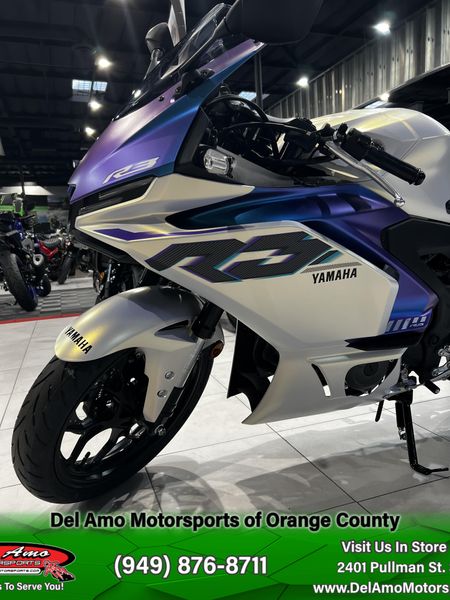 2025 Yamaha YZF-R3 ABS Image 4