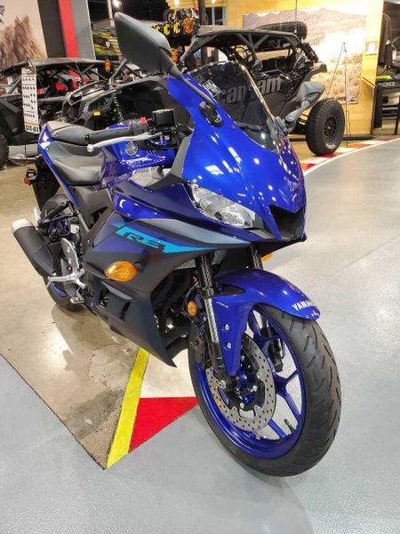 Used 2024 Yamaha YZF-R3 ABS Image 9