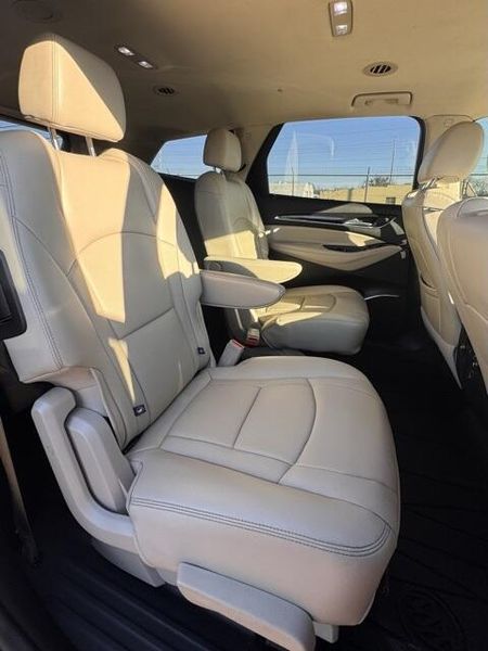 Used 2019 Buick Enclave EssenceImage 16