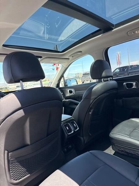 Used 2022 Kia Sorento SXImage 13