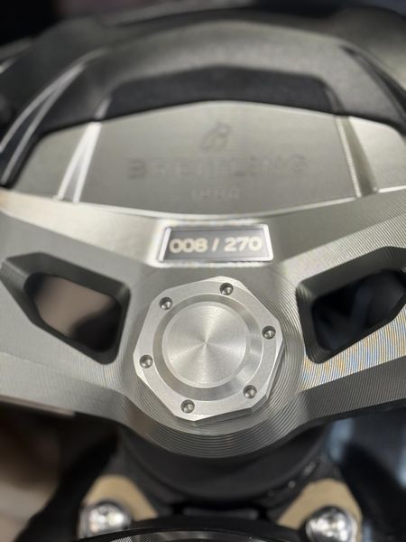 2025 Triumph SPEED TRIPLE 1200RR BREITLINGImage 11