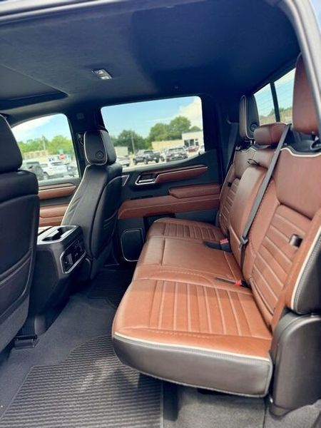 2023 GMC Sierra 1500 Denali UltimateImage 13