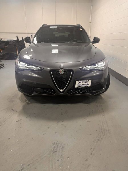 2024 Alfa Romeo Stelvio Ti AwdImage 3