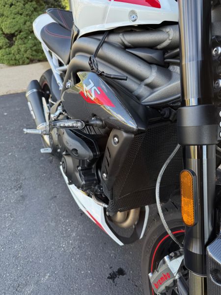 2020 Triumph Speed Triple RSImage 5