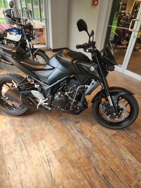 Used 2023 Yamaha MTN320 (MT-03) Image 2
