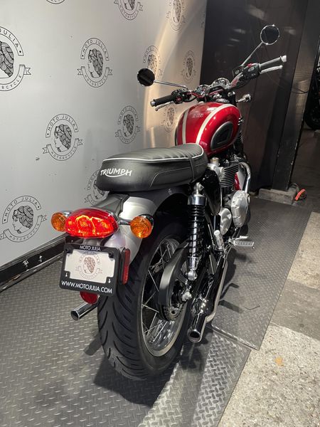 2025 Triumph BONNEVILLE T120 ELVIS EDITION