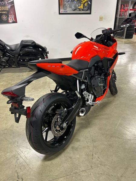 New 2026 Suzuki GSX 8R Image 3