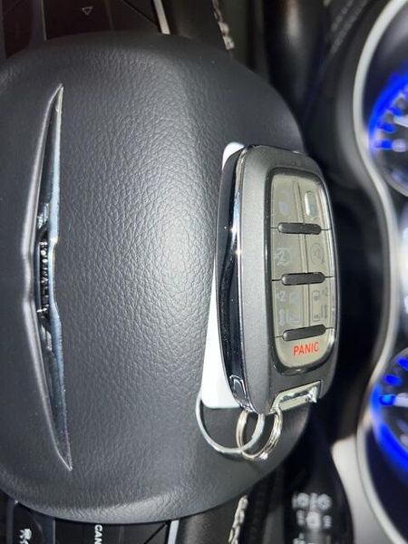 2025 Chrysler Pacifica SelectImage 40
