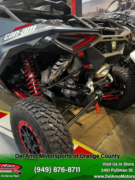 2025 Can-Am MAVERICK R MAX X RS WITH SMART-SHOX 999T DCTImage 10