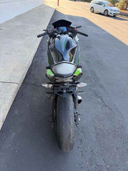 2022 Kawasaki Ninja 650Image 4