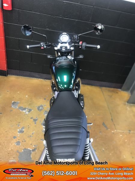 2024 Triumph SPEED TWIN 900  in a COMPETITION GREEN/PHANTOM BLACK exterior color. Del Amo Motorsports of Long Beach (562) 362-3160 delamomotorsports.com 