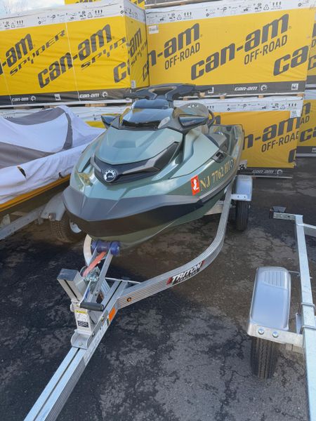 2022 Sea-Doo GTX Limited 300 Image 4