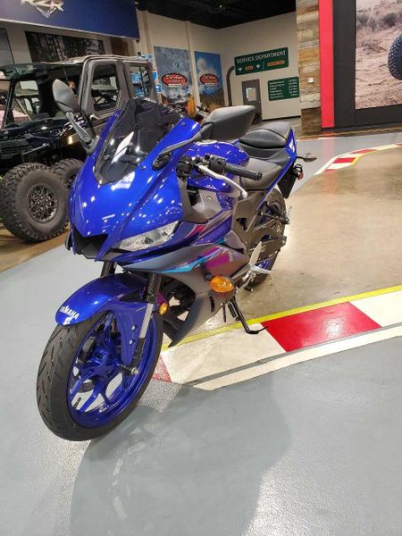 Used 2024 Yamaha YZF-R3 ABS Image 1
