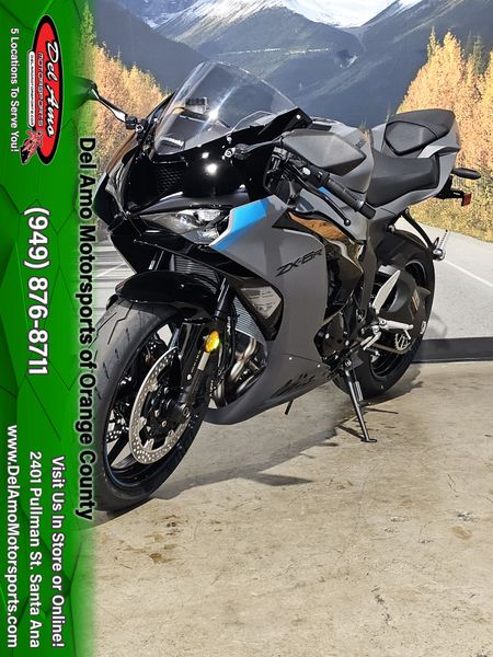 2025 Kawasaki NINJA ZX-6R ABSImage 4