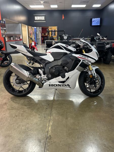 New 2026 Honda CBR 1000RR ABS Image 2