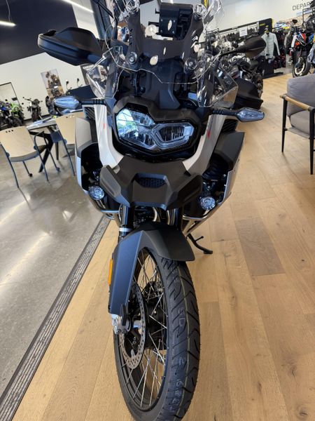 New 2025 BMW F 900 GS Adventure 