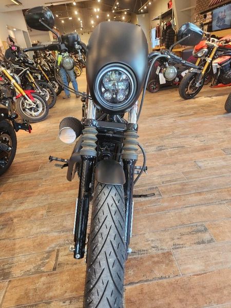 2013 Harley-Davidson Sportster 883 Image 4