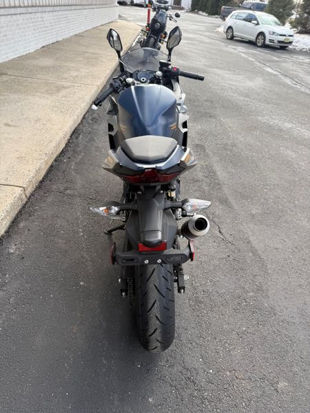 2023 Kawasaki Ninja 400Image 4