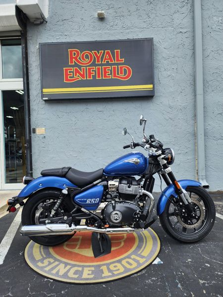 New 2024 Royal Enfield SUPER METEOR Image 5