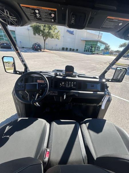 New 2026 Can-Am DEFENDER MAX XT HD11 Image 25