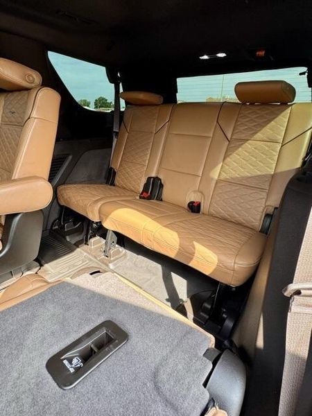 Used 2021 Cadillac Escalade SportImage 12