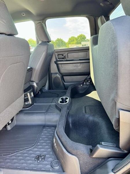 New 2026 RAM 2500 Black Express Crew Cab 4x4 6