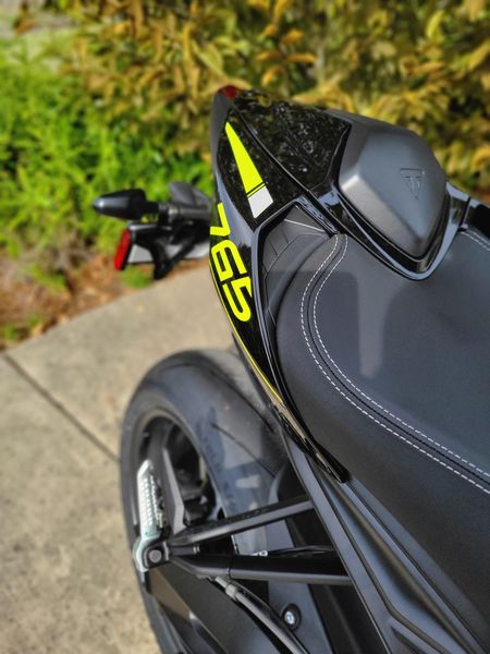 2025 Triumph STREET TRIPLE 765 RS 