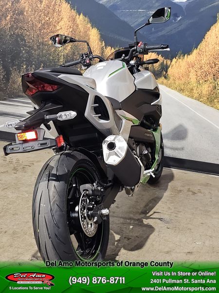 2024 Kawasaki Z7 HYBRID ABSImage 12