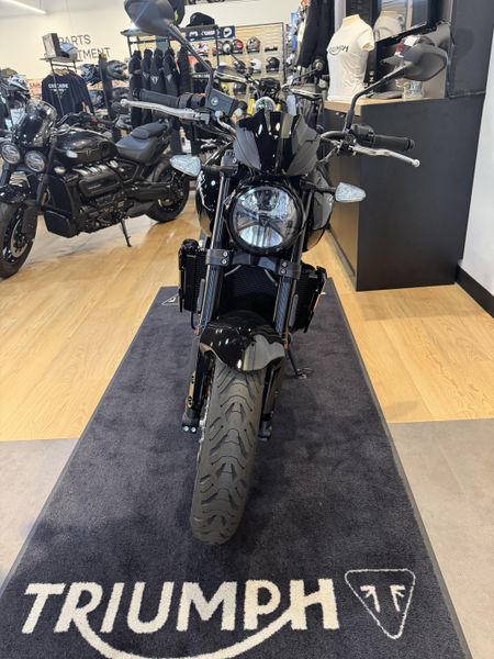 2026 Triumph Trident 800