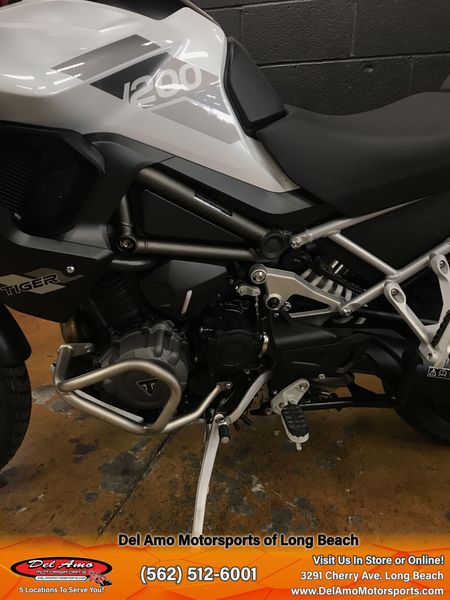 2023 Triumph TIGER 1200 RALLY PRO  in a SNOWDONIA WHITE exterior color. Del Amo Motorsports of Long Beach (562) 362-3160 delamomotorsports.com 