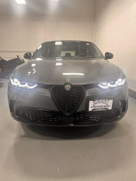 New 2024 Alfa Romeo Tonale Veloce EawdImage 3