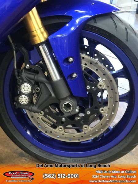 2018 Yamaha YZF-R1Image 10