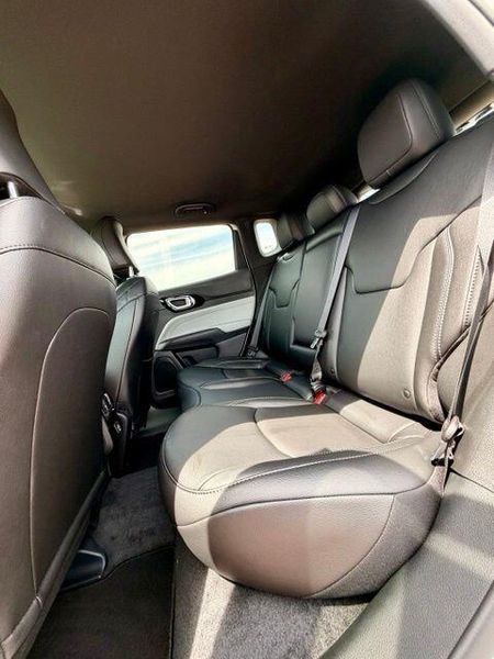 New 2026 Jeep Compass Limited 4x4Image 12