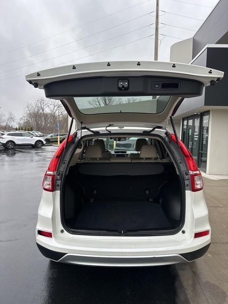 2015 Honda CR-V TouringImage 16