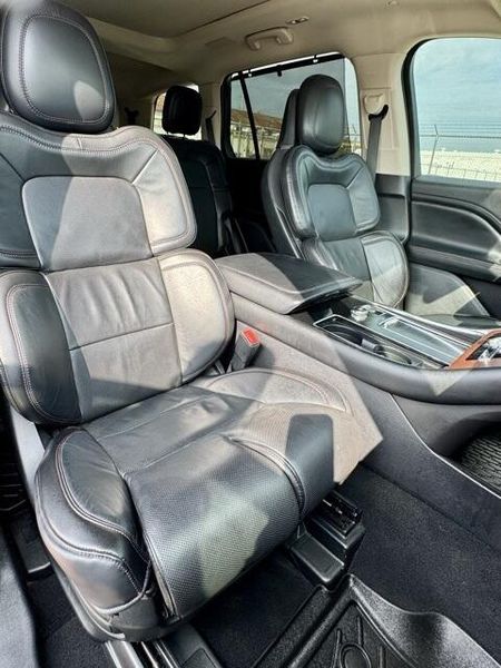 Used 2020 Lincoln Aviator ReserveImage 16