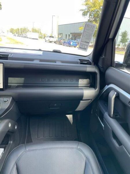 2025 Land Rover Defender S