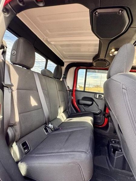 Used 2022 Jeep Gladiator SportImage 15