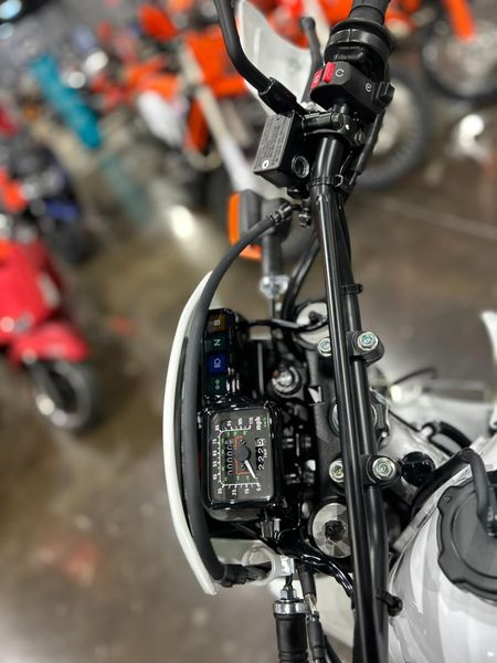 New 2025 Honda XR650L Image 13