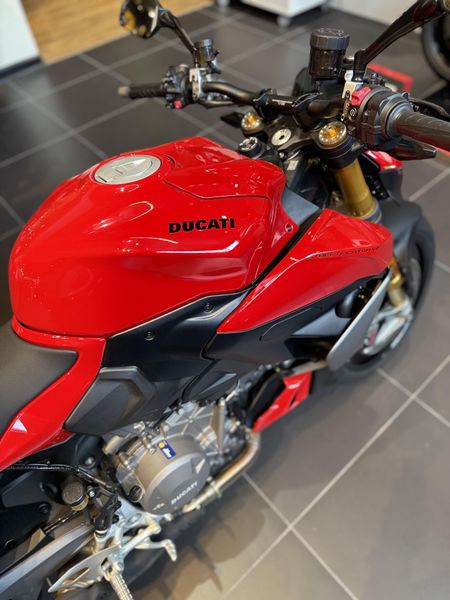 New 2026 Ducati STREETFIGHTER V2S 