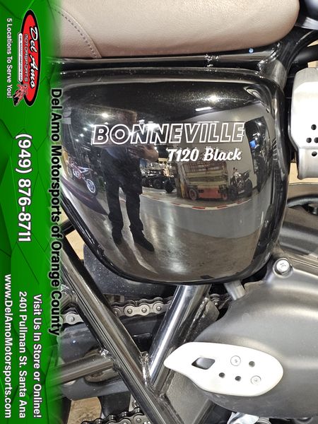 2023 Triumph Bonneville T120 Black BaseImage 15